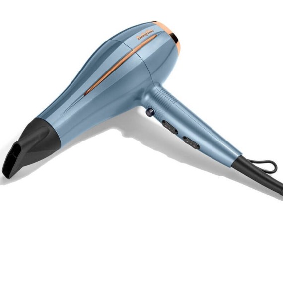 Design ergonomique et léger du sèche cheveux BABYLISS