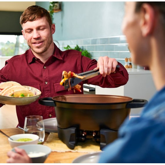 Cuiseur automatique Russell Hobbs 6.5 litres compact et pratique