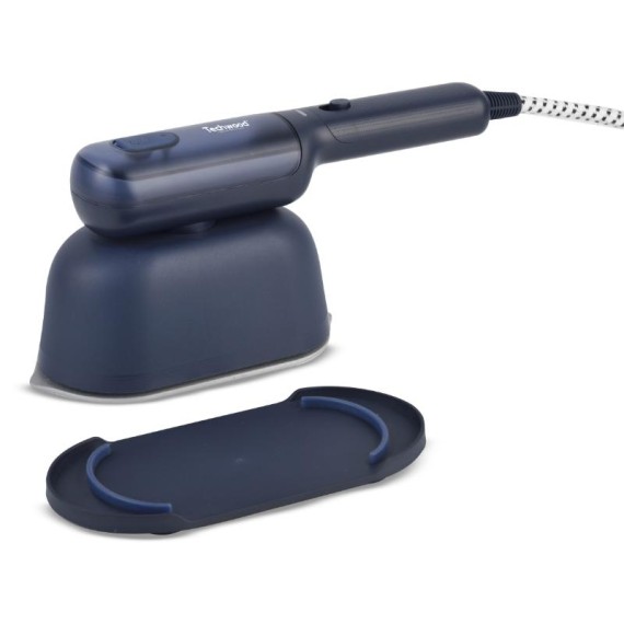 Défrosisseur vapeur portable TECHWOOD utilisation verticale