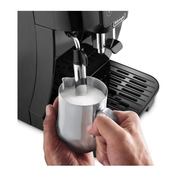De'Longhi Magnifica Start préparation cappuccino mousse lait traditionnel