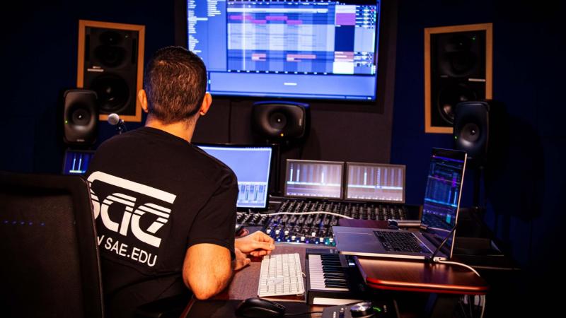 Amplificateur audio pour reproduction sonore optimale