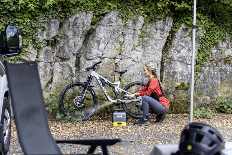 Nettoyeur KARCHER OC3 usage extérieur et voiture