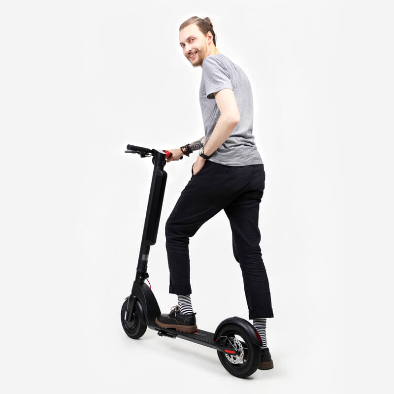 Trottinette X8 moteur 350W autonomie 45 km
