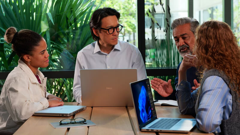 Dell Pro 15 Essential écran 15 pouces Full HD